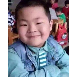 停电时偷吻我的男生