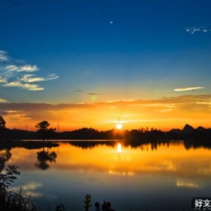 黑白照片里的似水流年