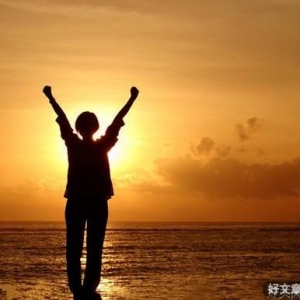 只有自己足够强大，才不会被人践踏！