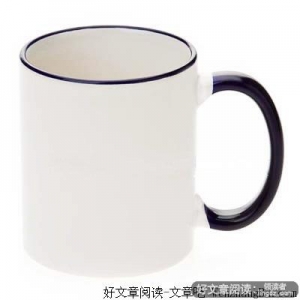 装水的杯子