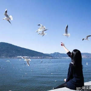 余生，请做个快乐的傻子