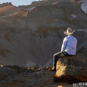 人到中年，不是向外追求，而是向内生长