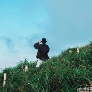 中年人最好的活法：物质低配，家庭高配，精神顶配