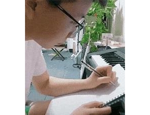 幽默段子：内裤是透明的