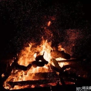 经典短篇：《温暖的火墙》