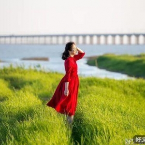 当一个人瞧不起你时，最有力的回击方式，是“冷处理”