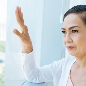 情感口述：我爱上了一个大我20岁的女人