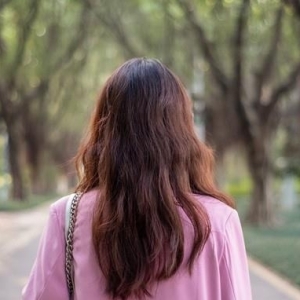 52岁阿姨自述：乏味的生活令我出轨3年，老公全然不知…