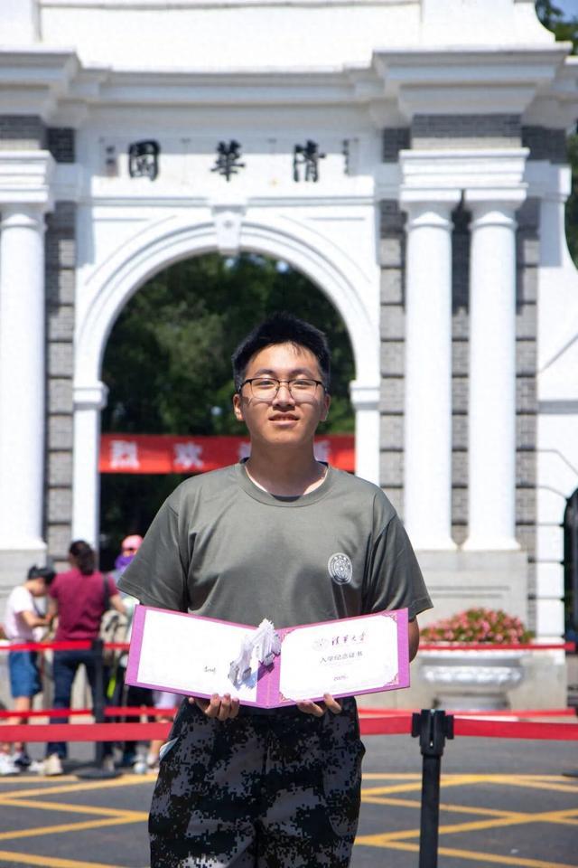 励志故事：山城少年坚韧乐观圆梦清华！