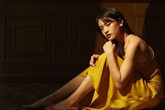 因祸得福的丑女：逆境中崛起的真实励志故事。