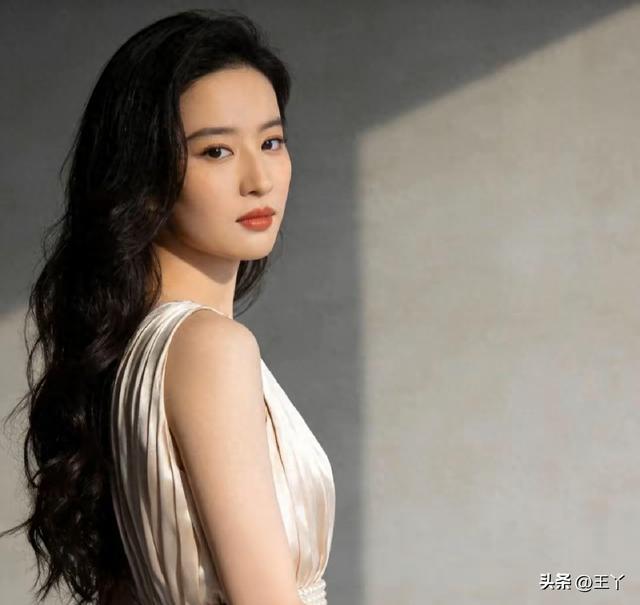 4个催人泪下的爱情故事：真正的爱，是生死相依，是风雨不离