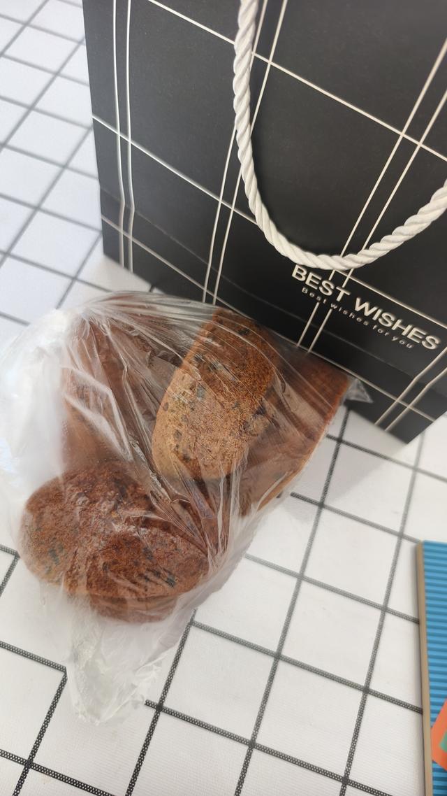 世间最好的友情一定是：久别重逢，依然如故