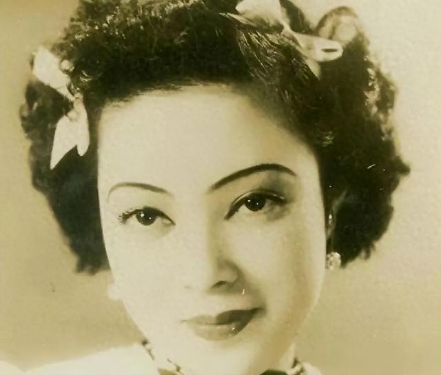 她曾自述和3000男人上床，28岁跳海，遗言：来世或可做一纯洁女子