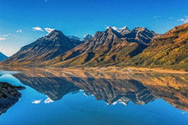 18句哲理短句，句句戳心，看懂受益一生！