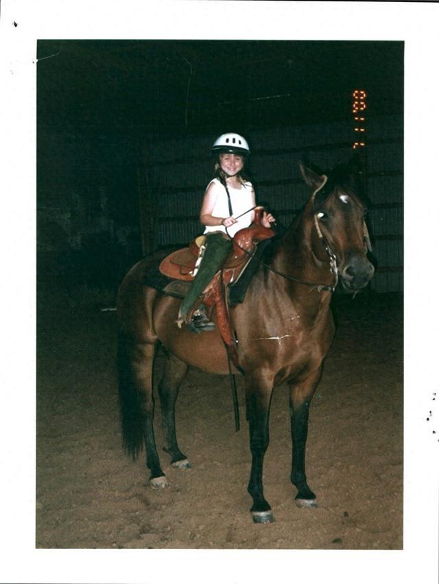 她和一匹马结下漫长的友谊，精心的照顾下，也创造了世界纪录