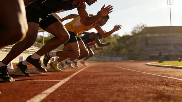 10句经典、有力量，适合发圈的励志成功格言，简短好记