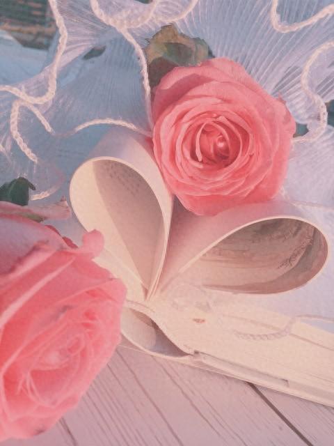 他把手机备忘录命名为爱情诗学日志V5.1文件夹里存着