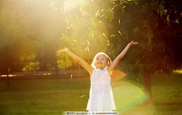 隧道尽头的光：坚持向前的哲理与人生智慧，笑对风雨的励志故事