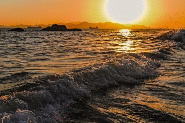 所谓成熟，不过是学会了自愈：24句哲理短文，字字珠玑