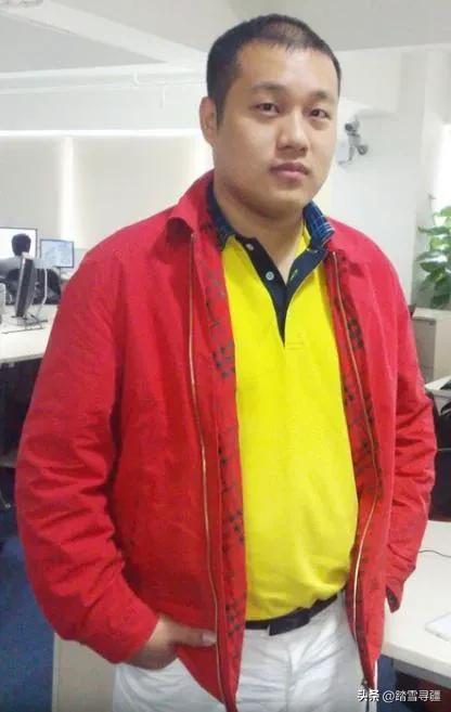 初中毕业，身家230亿，在美国造娃50多个！最搞笑励志逆袭神故事