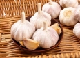 大蒜再次被关注！友情提醒：冠心病患者常吃大蒜，或出现几种变化