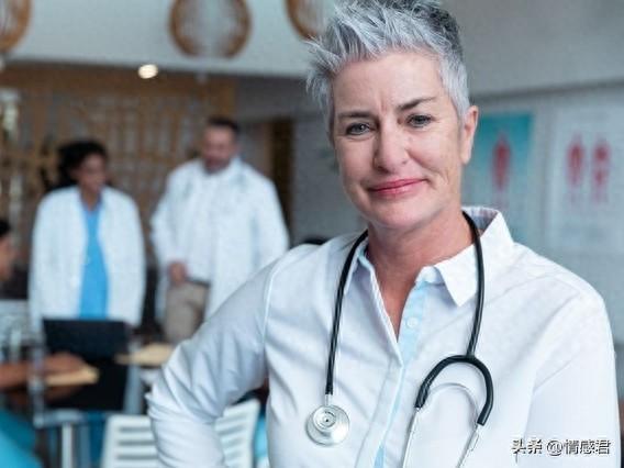 两性关系：62岁退休女医生自述，生理上的动心，根本藏不住