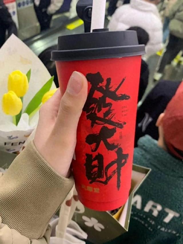 情感文案，走心治愈，情感语录 ，文案配图
