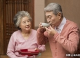 两性关系：一位85岁女人说出的大实话，晚年夫妻都该看看 值得收藏