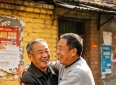 人到中年，才明白：朋友不在多，贵在风雨同行
