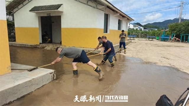 洪灾过后，这三个暖心故事挺励志