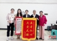 车站跪地施救心脏骤停旅客 锦医大学生续写医者仁心