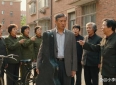 楼下大妈投诉我家儿子打球，我默默把吉他送人了，第4天居委会疯了：您把吉他送给谁了，现在15栋楼都在抱怨