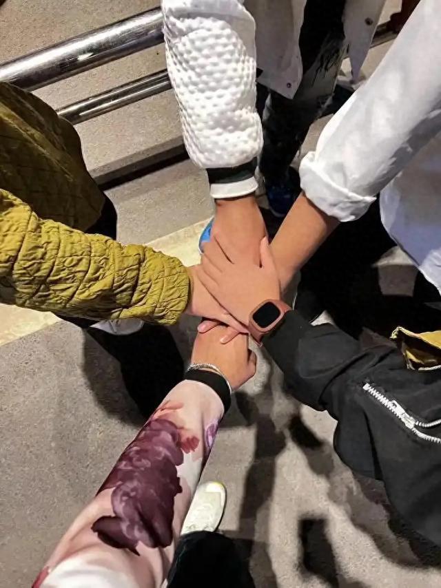 情感爆文：​爱情需要经营,友情又何尝不是？​