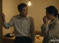 离婚后前妻嫁给她初恋，半年后她妈病危找我借30万，我嘲讽她老公身价百万，她沉默3秒后崩溃痛哭