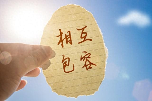 朋友之间谈钱真的会伤感情吗？多少友情，败在不好意思谈钱