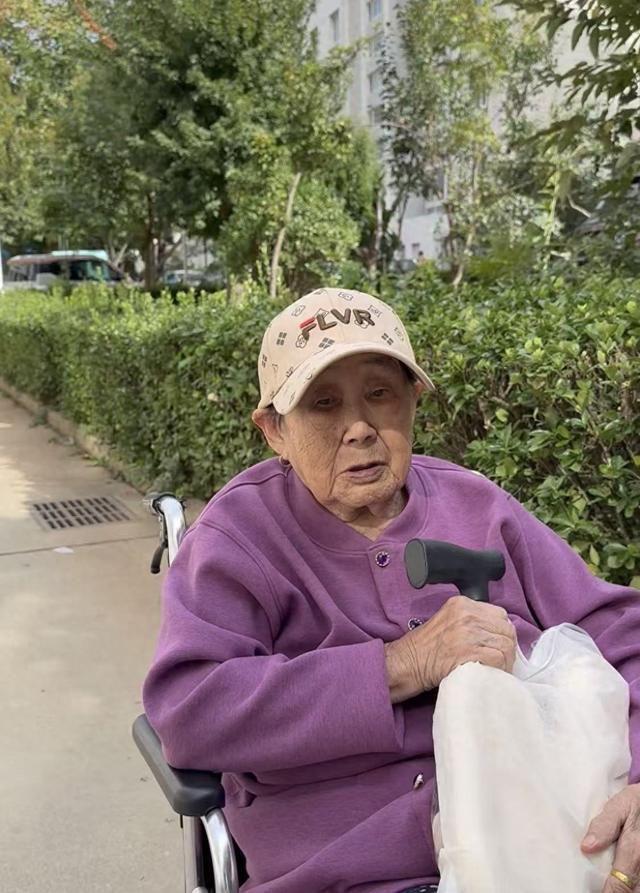 我和93岁妈妈的第210篇日记，烟火三餐藏最深的孝心