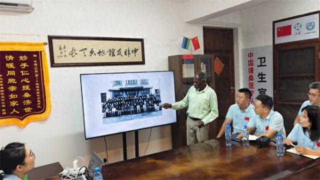 薪火相传半世纪友谊续写新篇章