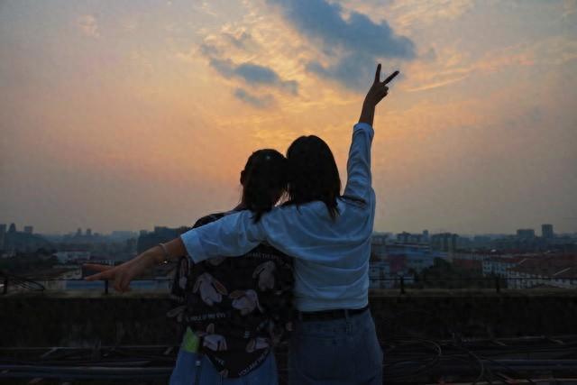 友情无永恒，亲情无绝对。是不？